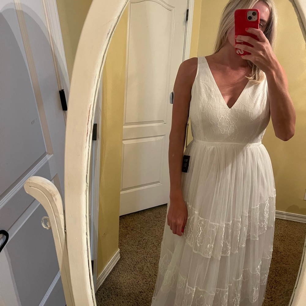 Gorgeous Lulus maxi!!